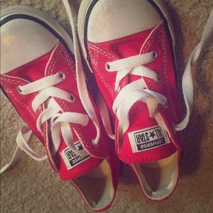 Kids red converse size 10